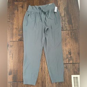 New with tags Old Navy joggers